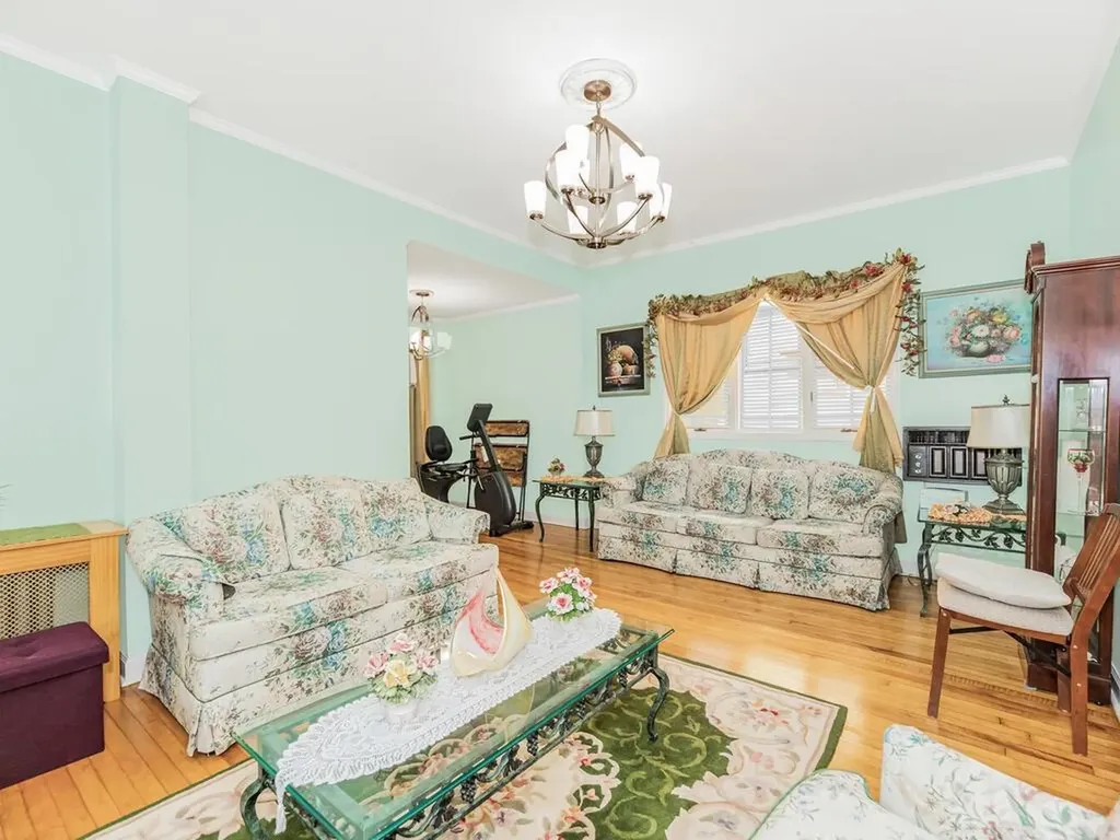 3220 Mickle Avenue Bronx NY 10469