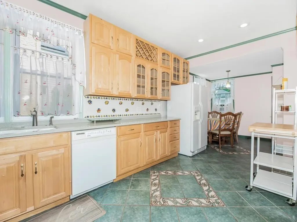 3220 Mickle Avenue Bronx NY 10469