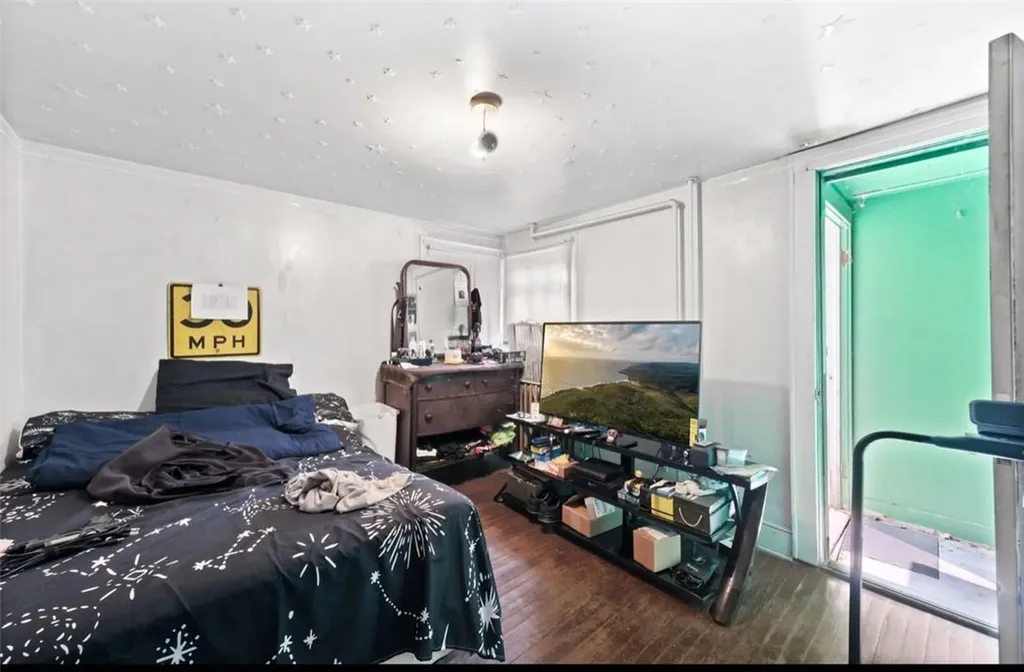 83 Montgomery Street Poughkeepsie NY 12601