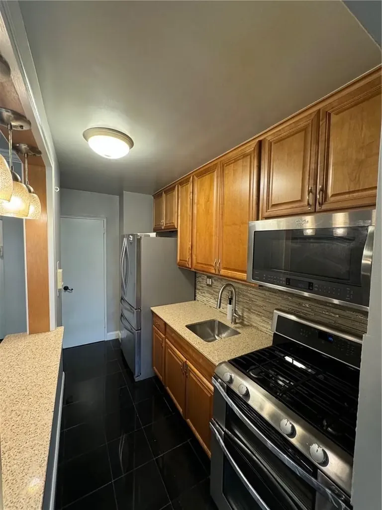 3176 Decatur Avenue Bronx NY 10467