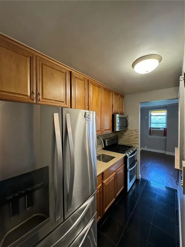 3176 Decatur Avenue Bronx NY 10467