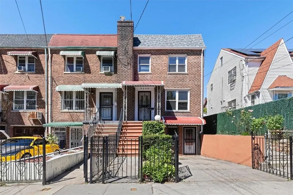 3209 Mickle Avenue Bronx NY 10469