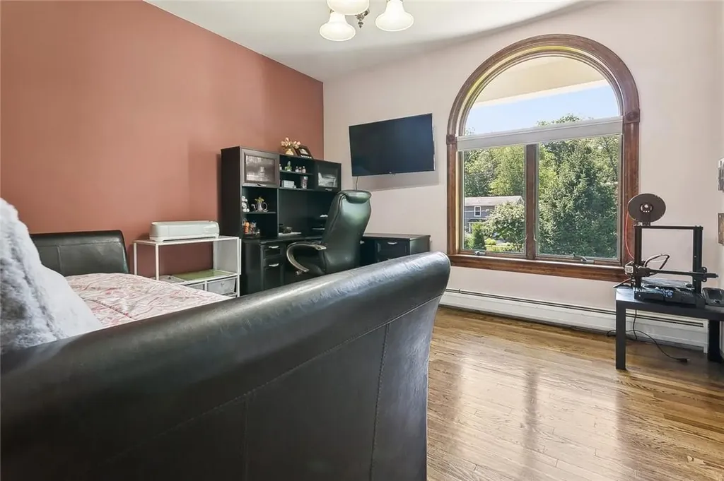 207 Van Houten Fields West Nyack NY 10994