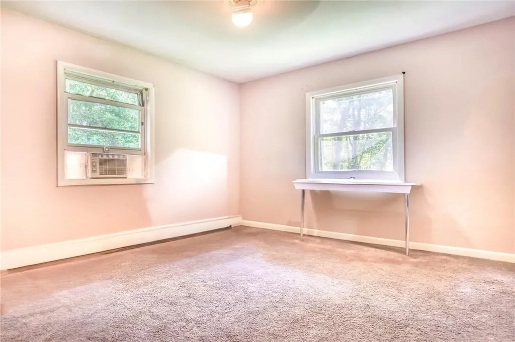 15 Cook Lane Gardiner NY 12525