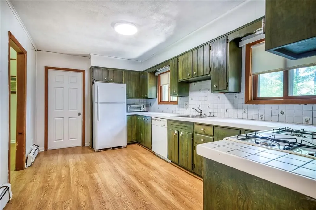 15 Cook Lane Gardiner NY 12525
