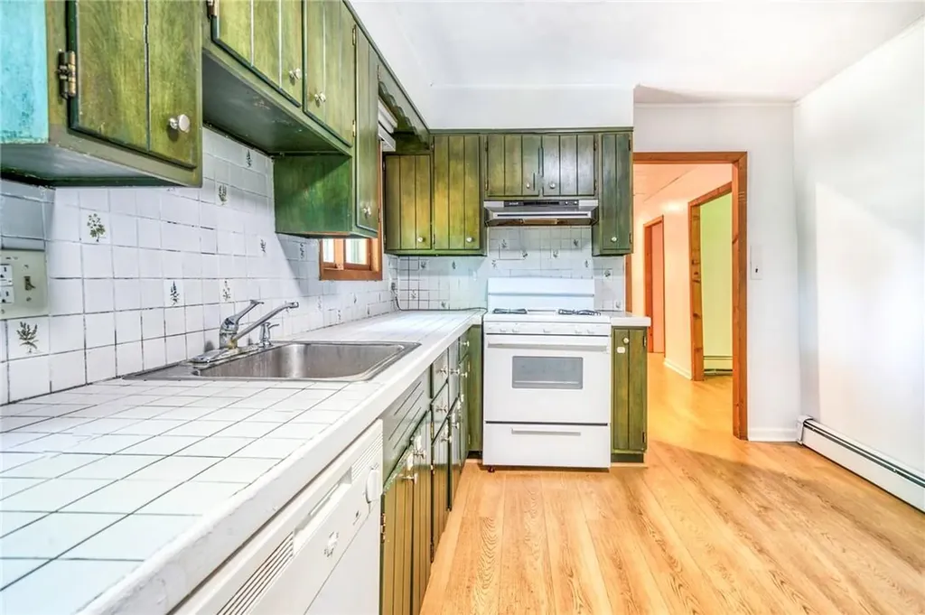 15 Cook Lane Gardiner NY 12525