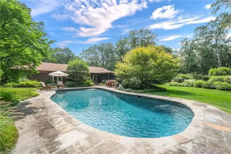 36 Cedar Hill Road Bedford NY 10506