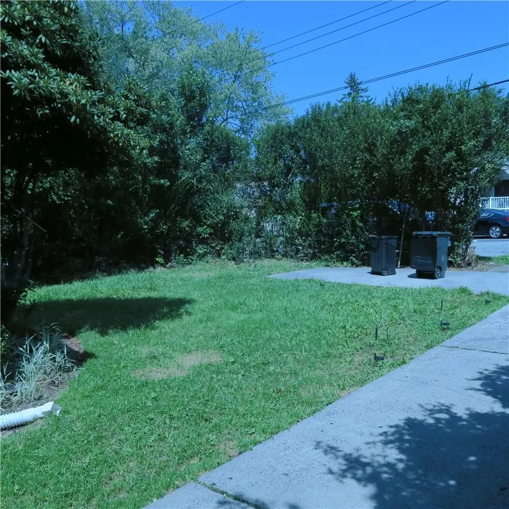 26 Orchard Street Spring Valley NY 10977