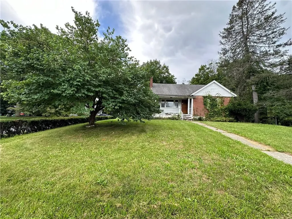 16 Friendly Lane Poughkeepsie NY 12603