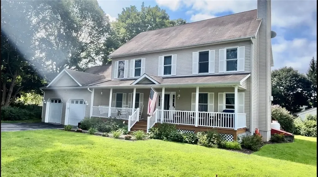8 Zipser Lane Red Hook NY 12571