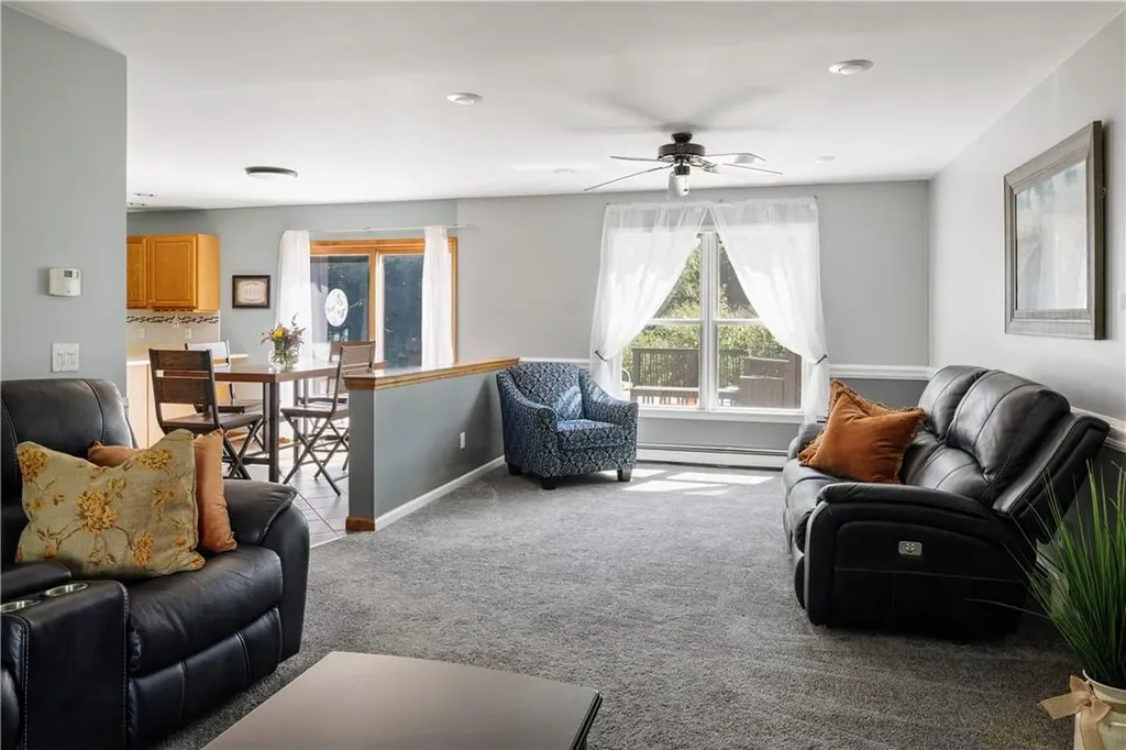 8 Zipser Lane Red Hook NY 12571