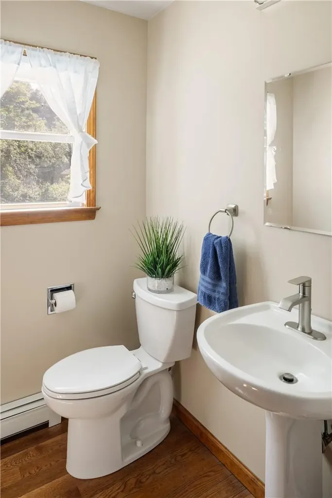 8 Zipser Lane Red Hook NY 12571