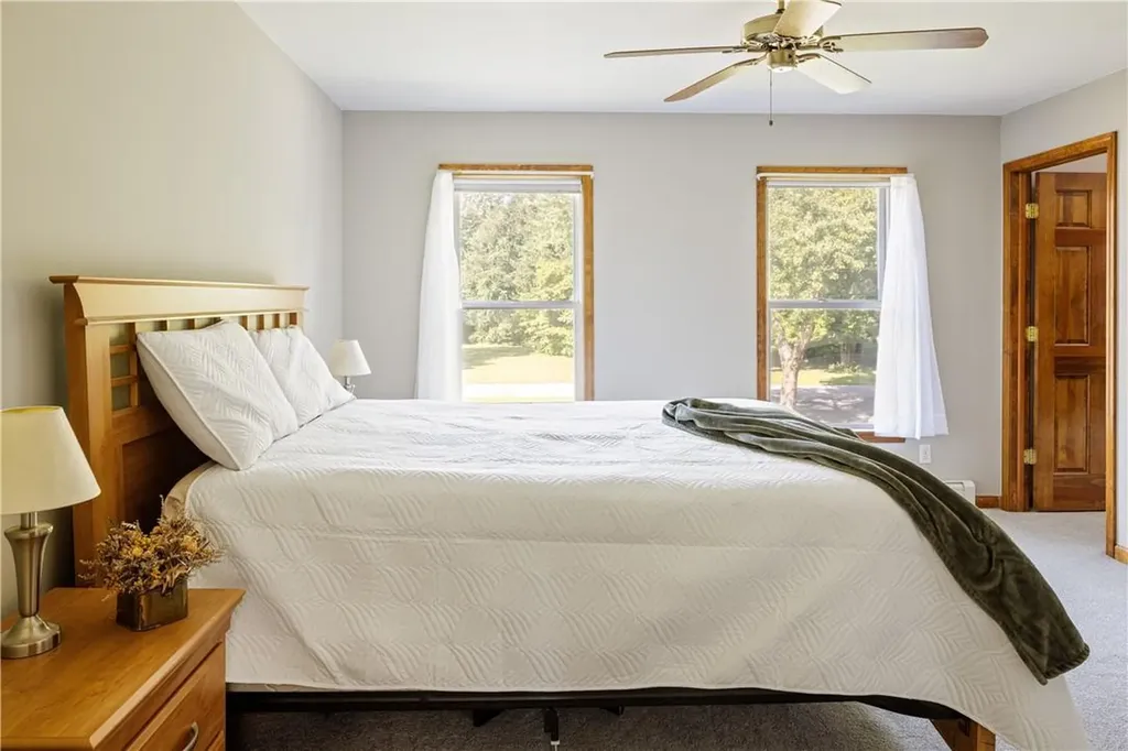 8 Zipser Lane Red Hook NY 12571