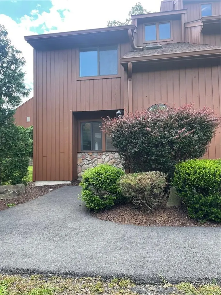 241 Panorama Court Poughkeepsie NY 12603