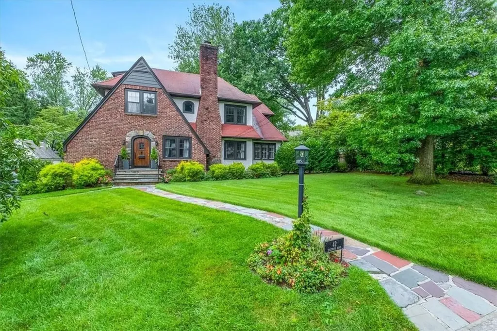 42 Edgewood Road Scarsdale NY 10583