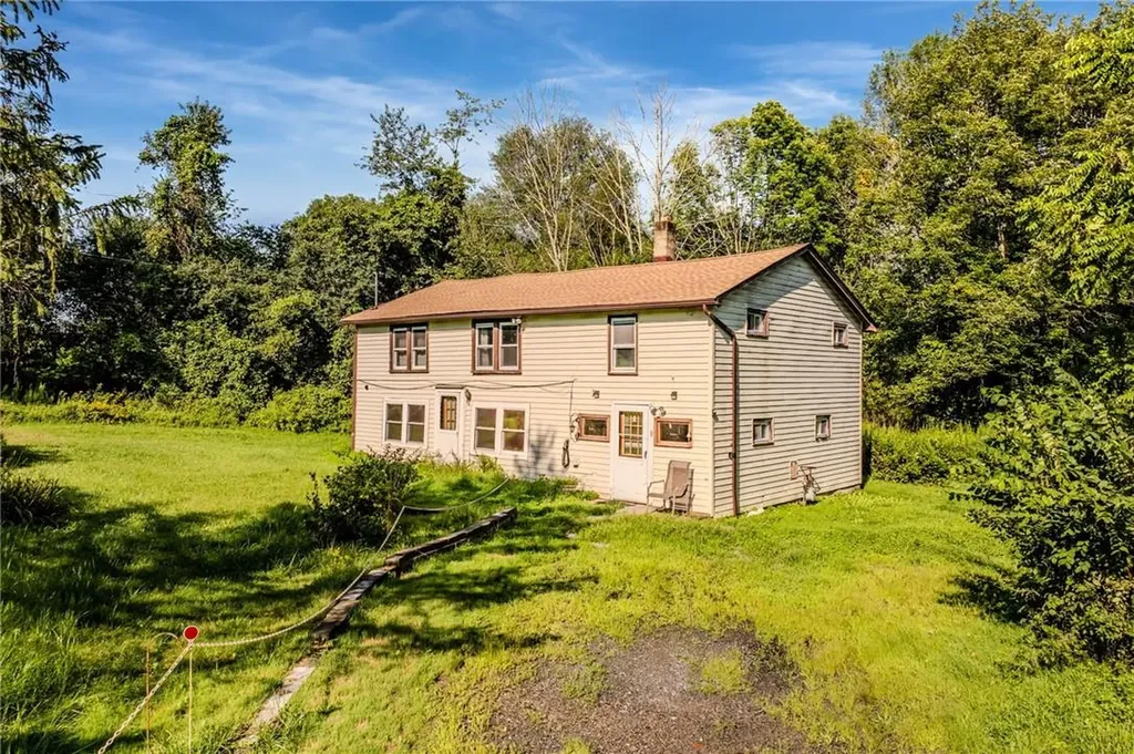 1865 Route 284 Slate Hill NY 10973