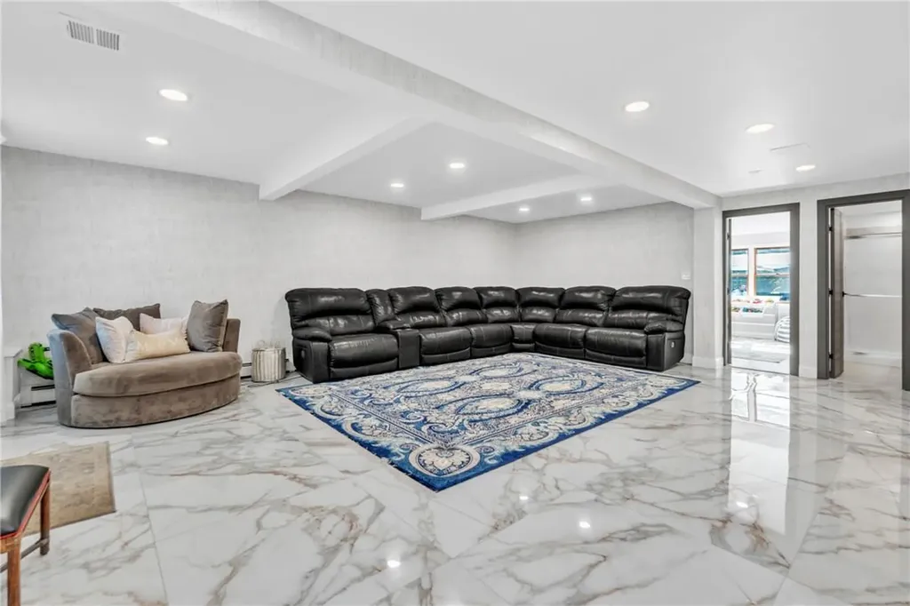 237 Germonds Road West Nyack NY 10994