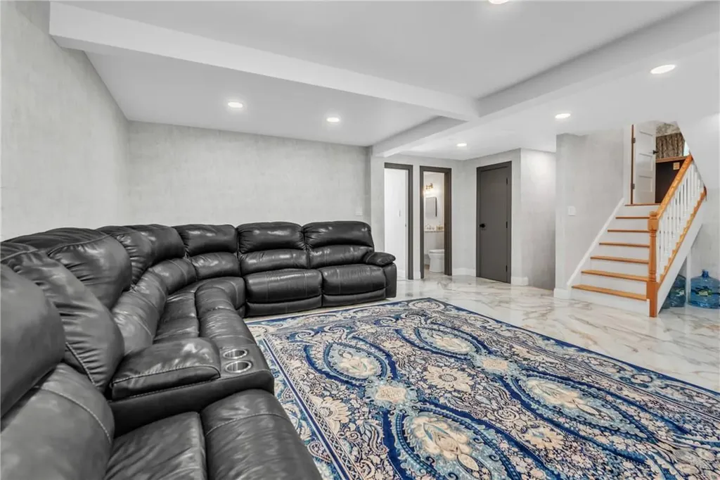 237 Germonds Road West Nyack NY 10994