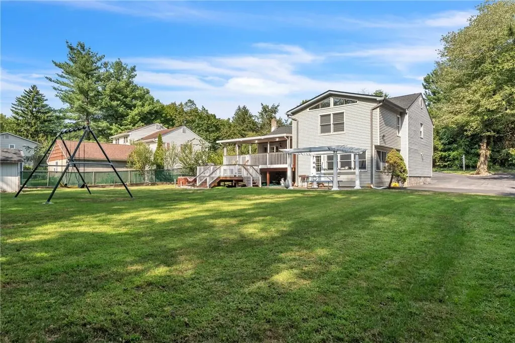 237 Germonds Road West Nyack NY 10994