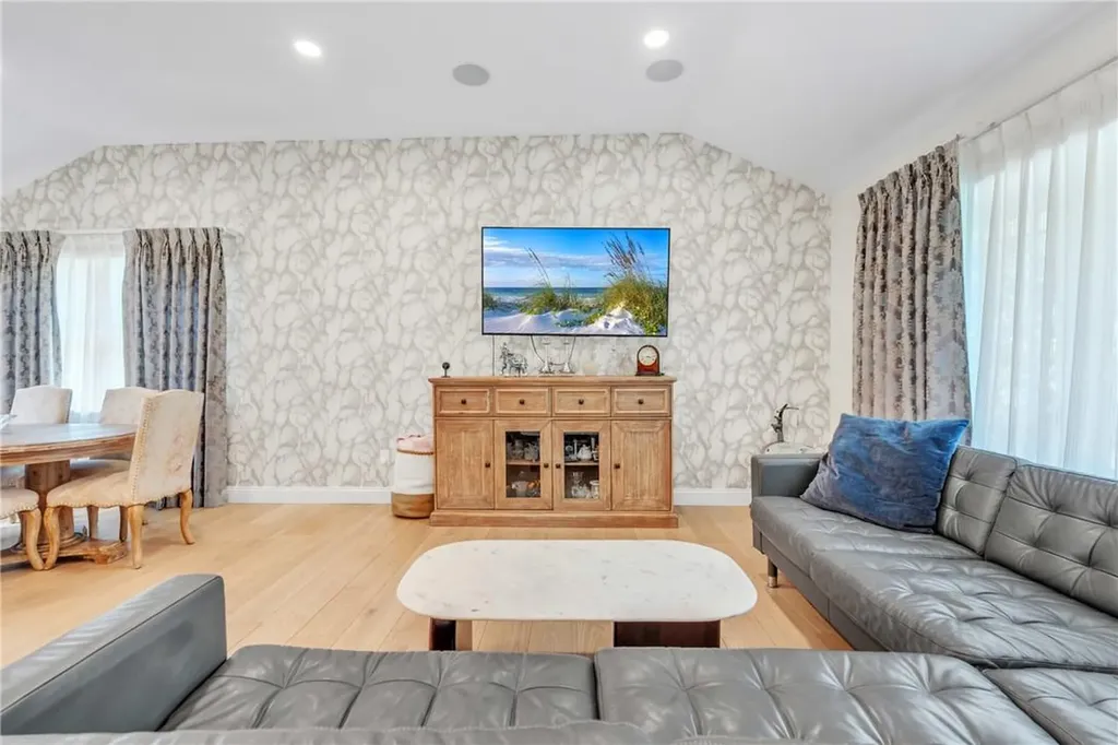 237 Germonds Road West Nyack NY 10994