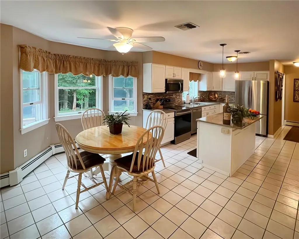 60 Rose Ann Lane Chester NY 10918