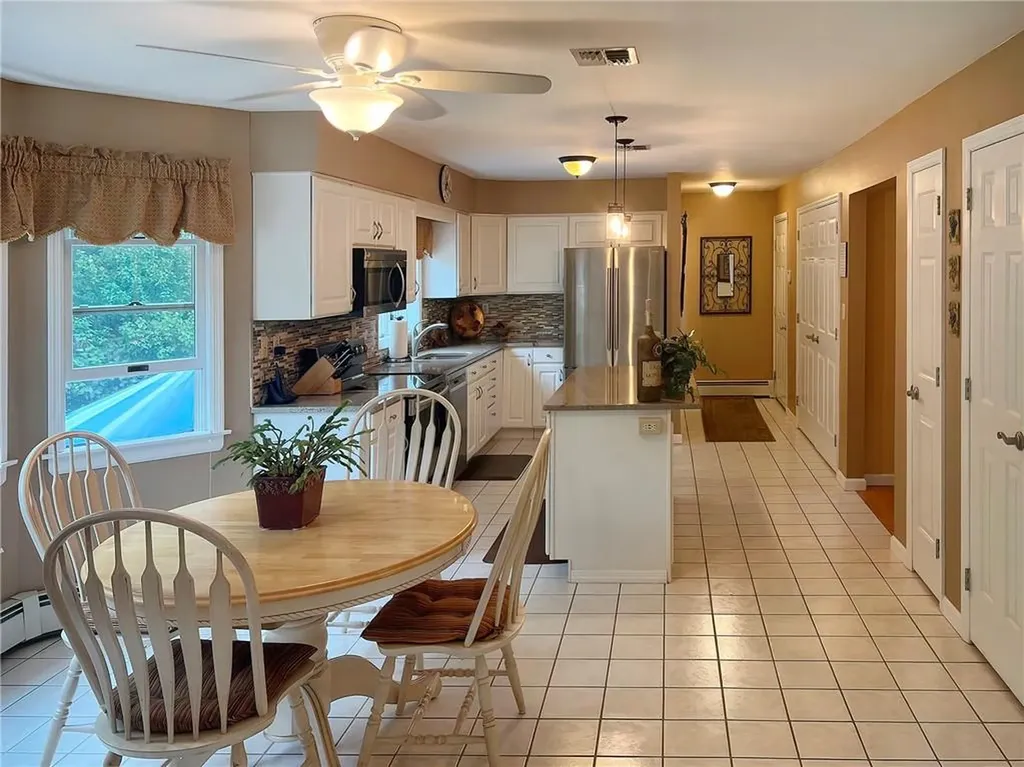 60 Rose Ann Lane Chester NY 10918