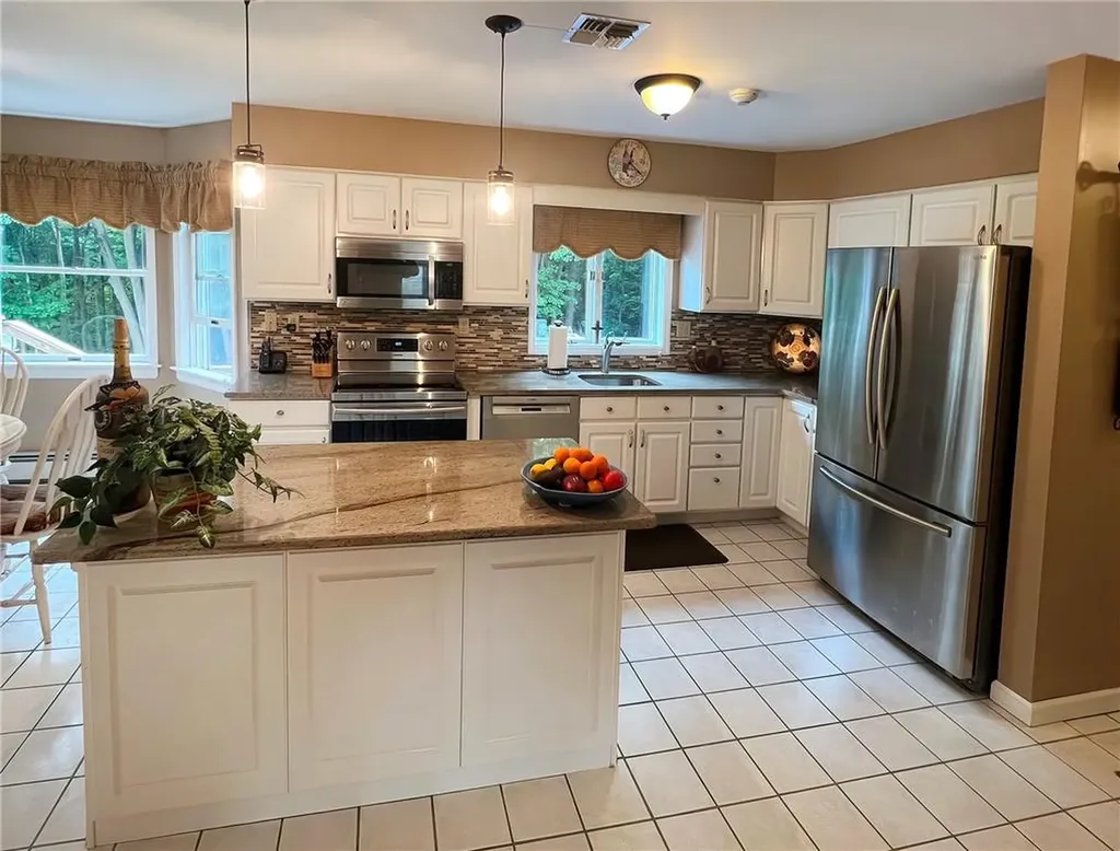 60 Rose Ann Lane Chester NY 10918