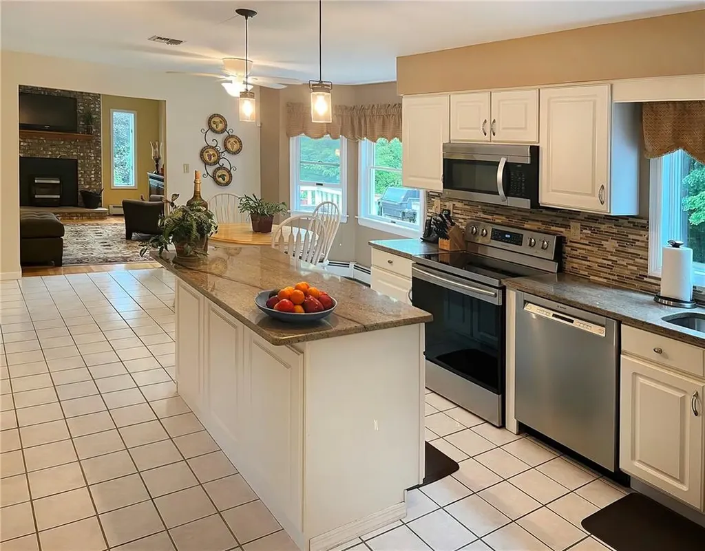 60 Rose Ann Lane Chester NY 10918