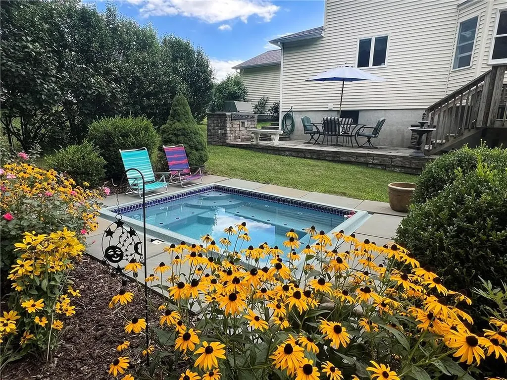 60 Rose Ann Lane Chester NY 10918
