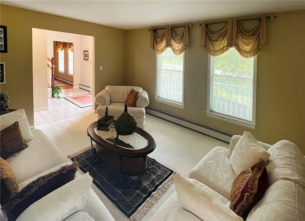 60 Rose Ann Lane Chester NY 10918