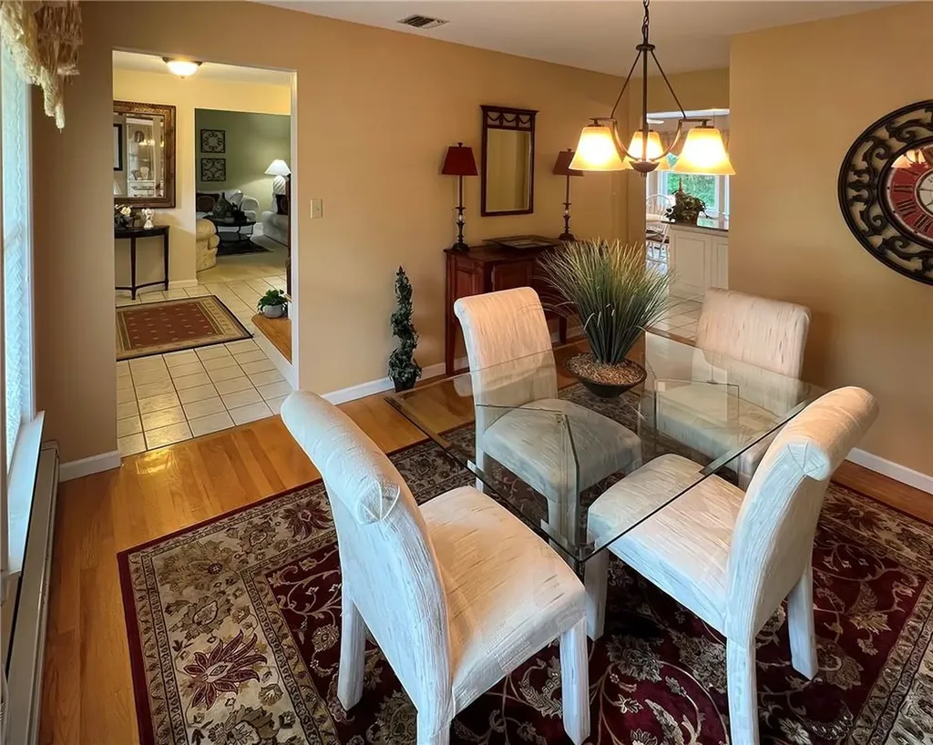 60 Rose Ann Lane Chester NY 10918