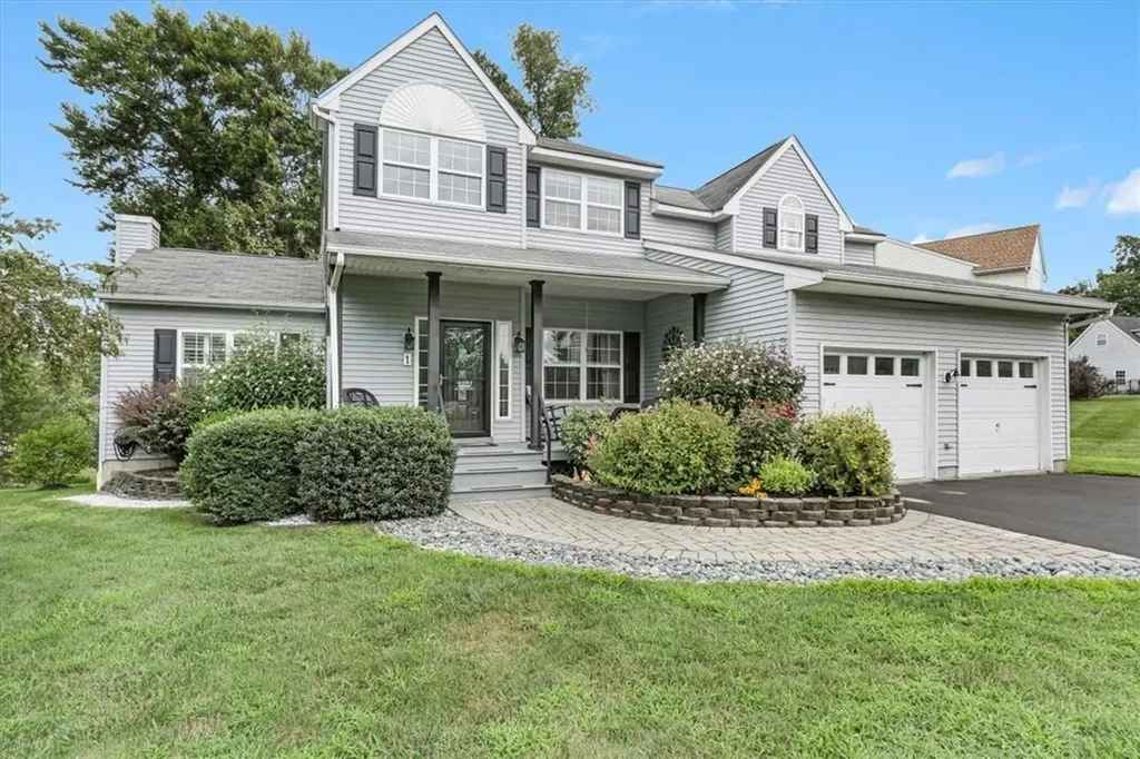 1 Cedardale Loop Fishkill NY 12590