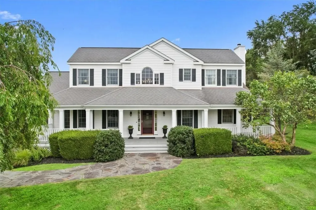 27 Noble Hill Drive Beekman NY 12570