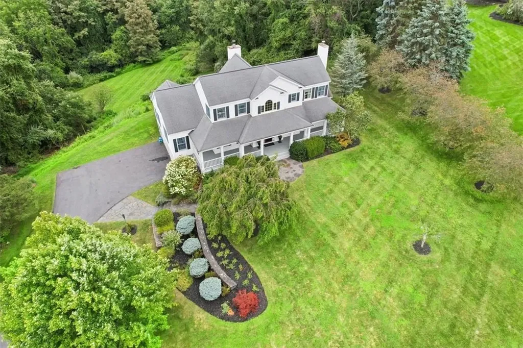 27 Noble Hill Drive Poughquag NY 12570