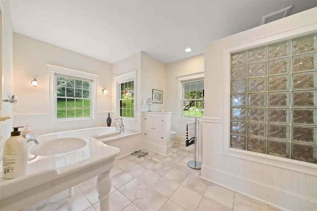 27 Noble Hill Drive Poughquag NY 12570