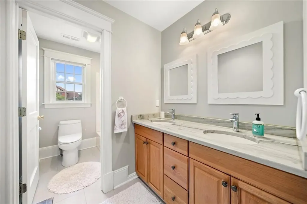 27 Noble Hill Drive Poughquag NY 12570