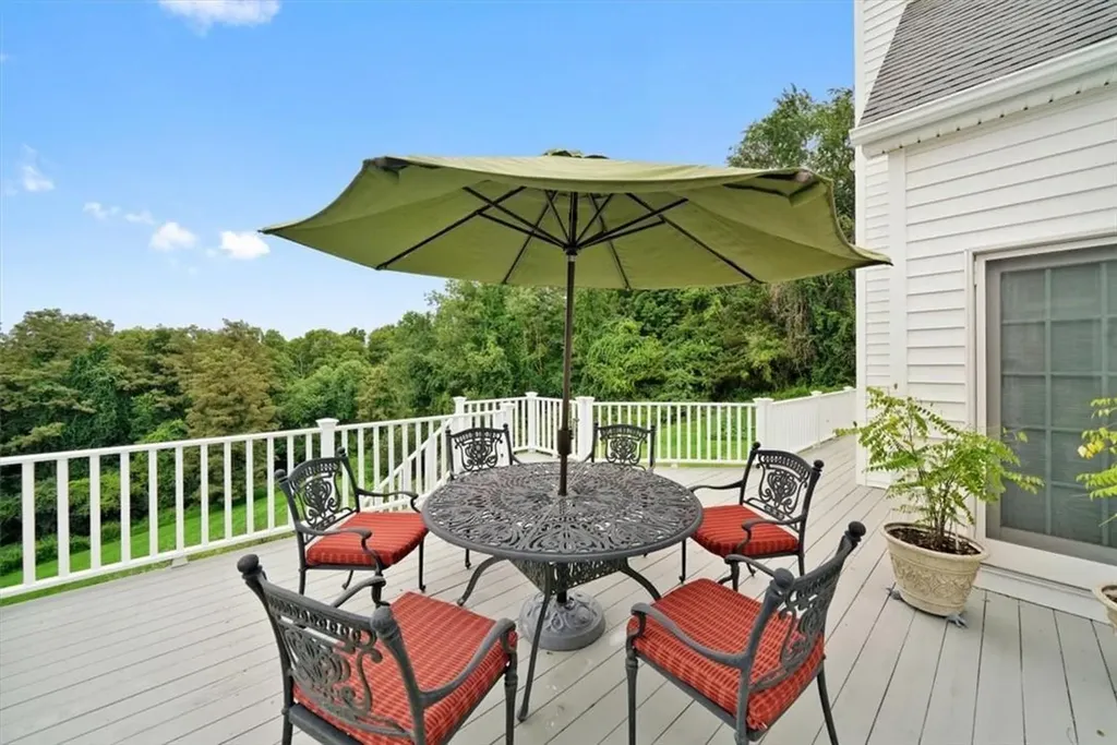 27 Noble Hill Drive Poughquag NY 12570