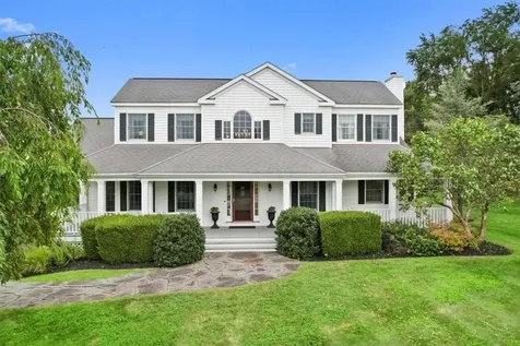 27 Noble Hill Drive Poughquag NY 12570