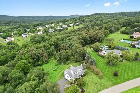 27 Noble Hill Drive Poughquag NY 12570
