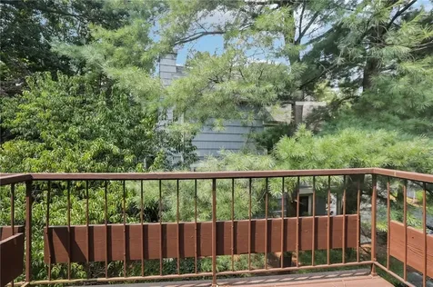 251 Treetop Circle Nanuet NY 10954