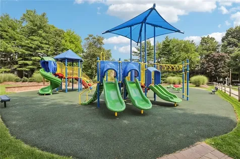 251 Treetop Circle Nanuet NY 10954