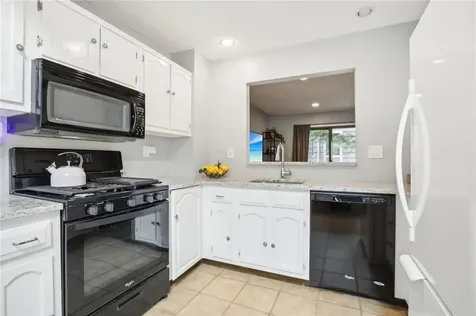 251 Treetop Circle Nanuet NY 10954
