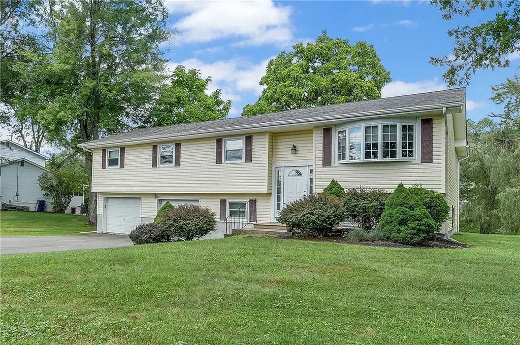 77 Surrey Road Chester NY 10918