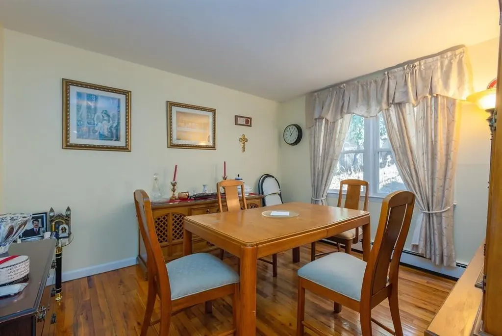 11 Cedar Street Valhalla NY 10595