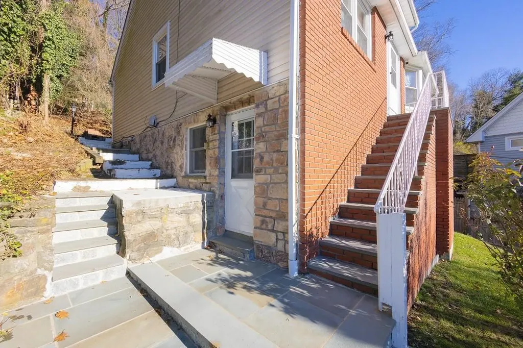 11 Cedar Street Valhalla NY 10595