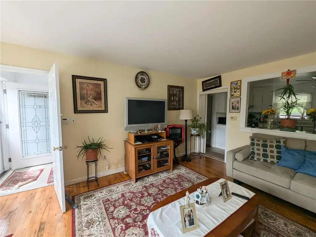 11 Cedar Street Valhalla NY 10595