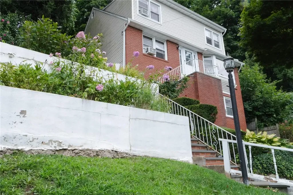 11 Cedar Street Valhalla NY 10595