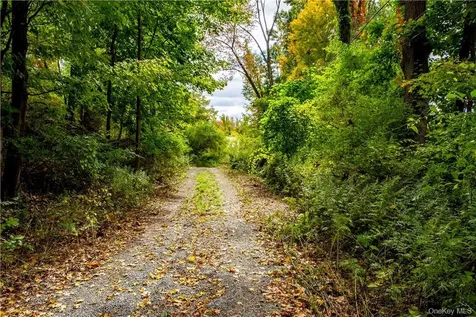325-361 Old Post Road Bedford NY 10506