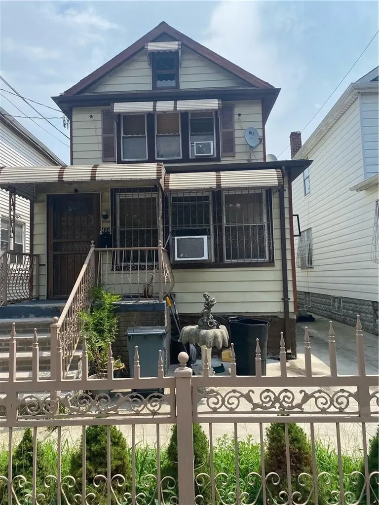 424 Beach Avenue Bronx NY 10473