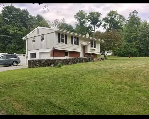 11 N Cross Road Staatsburg NY 12580